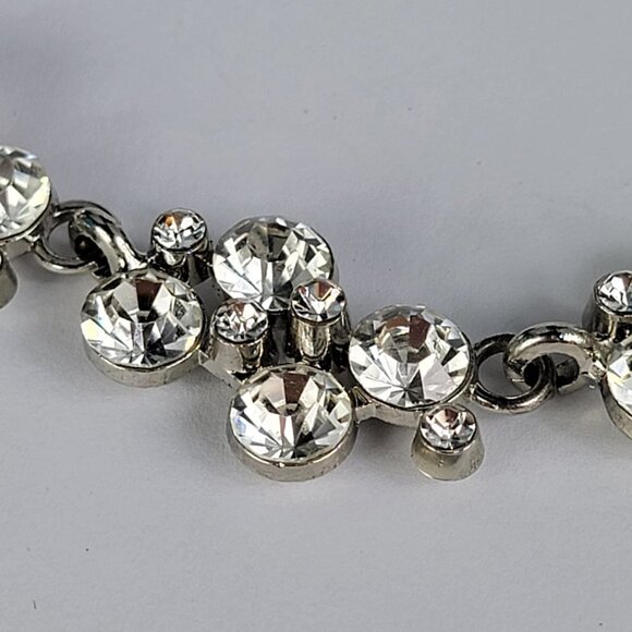 Silver-Tone Clear Crystal Statement Bib Necklace 20.5 in Lobster Clasp - Picture 8 of 11